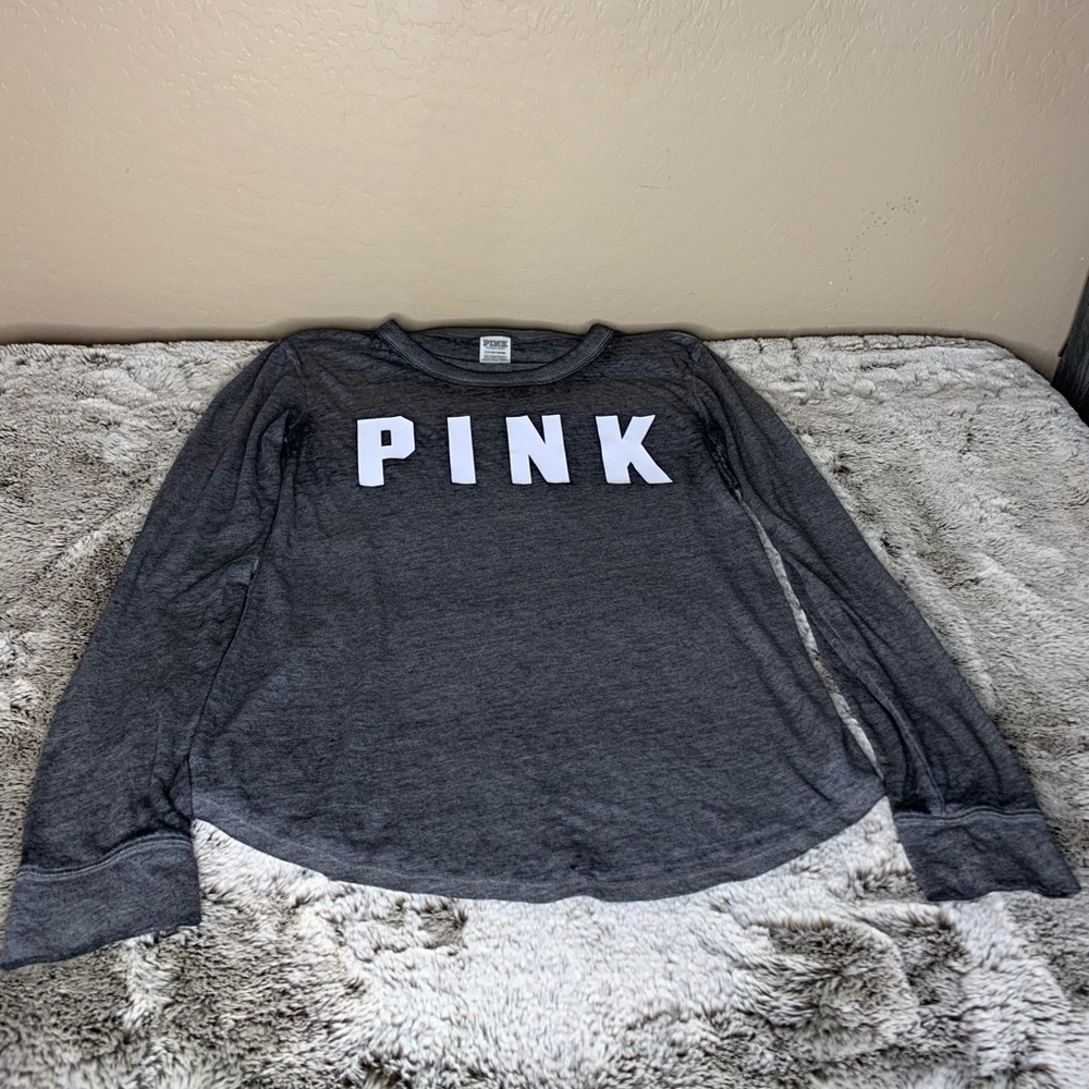 PINK.  GREY LONG SLEEVE T SHIRT